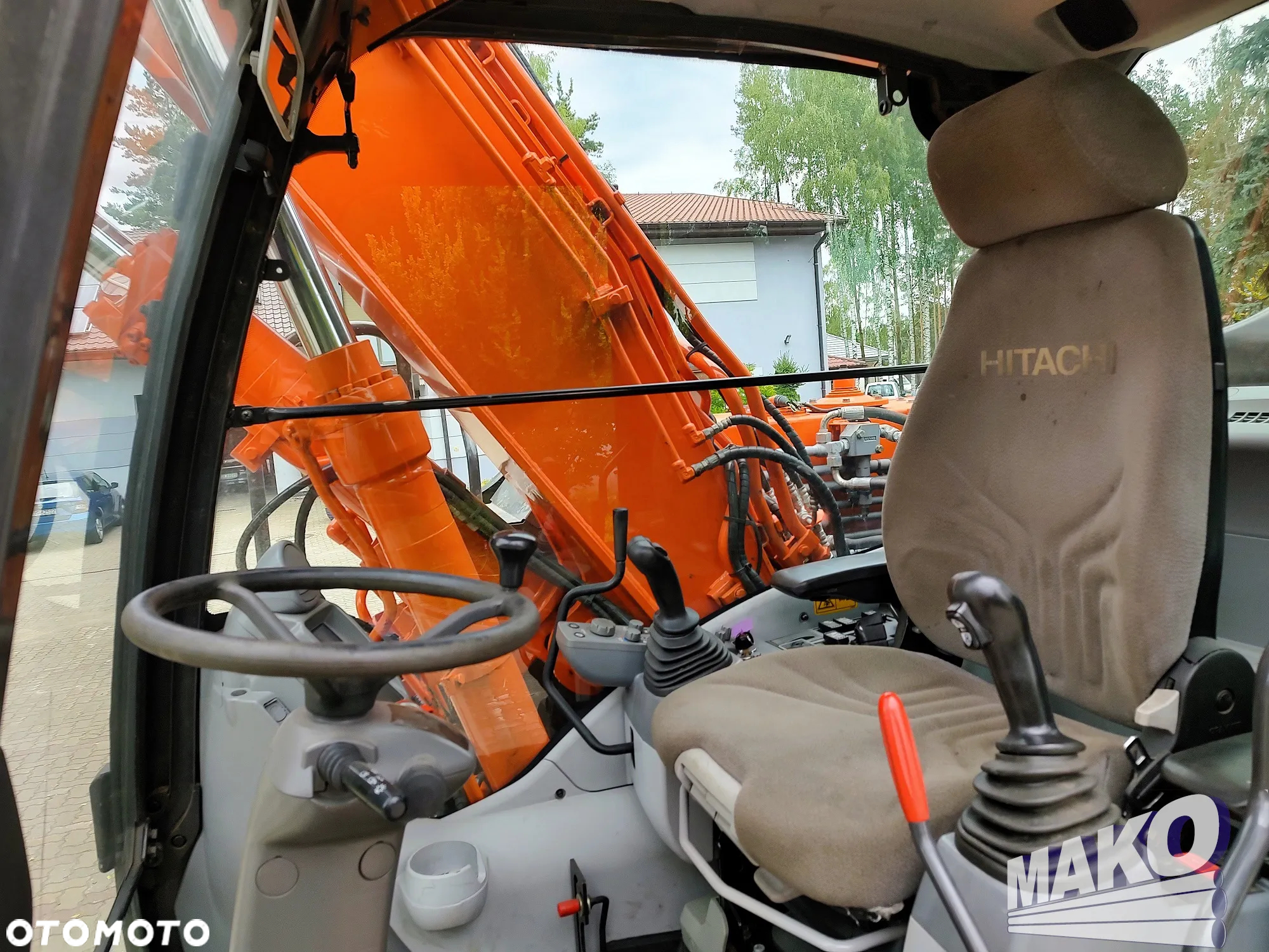 Hitachi ZX 140 - 11