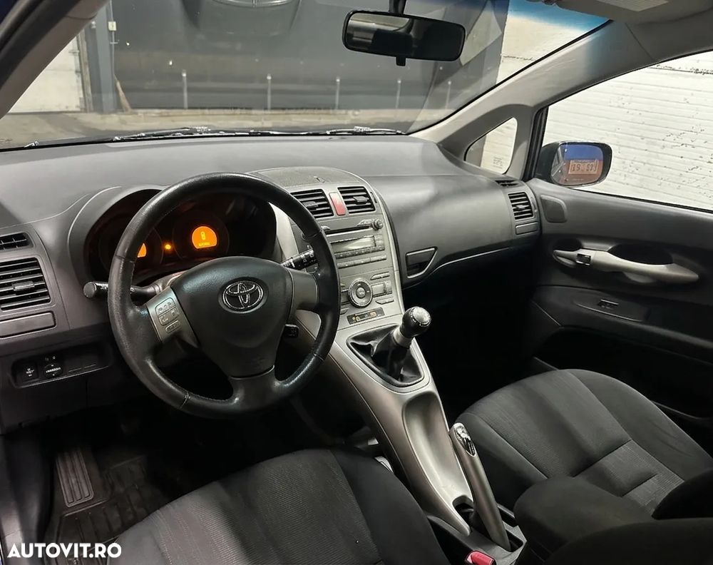 Toyota Auris - 3