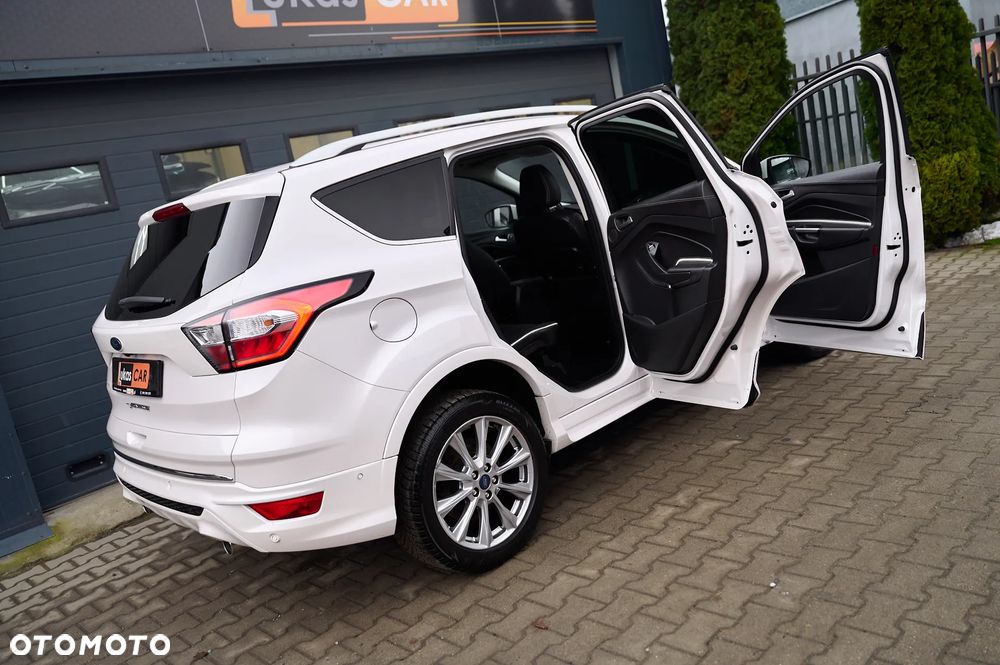 Ford Kuga - 37