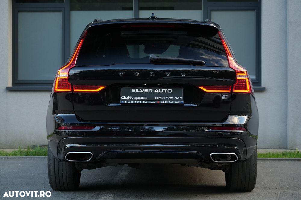 Volvo XC 60 D5 AWD Geartronic RDesign - 33