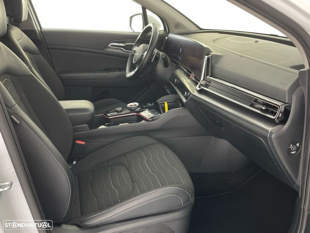 Kia Sportage 1.6 T-GDi HEV Tech - 21
