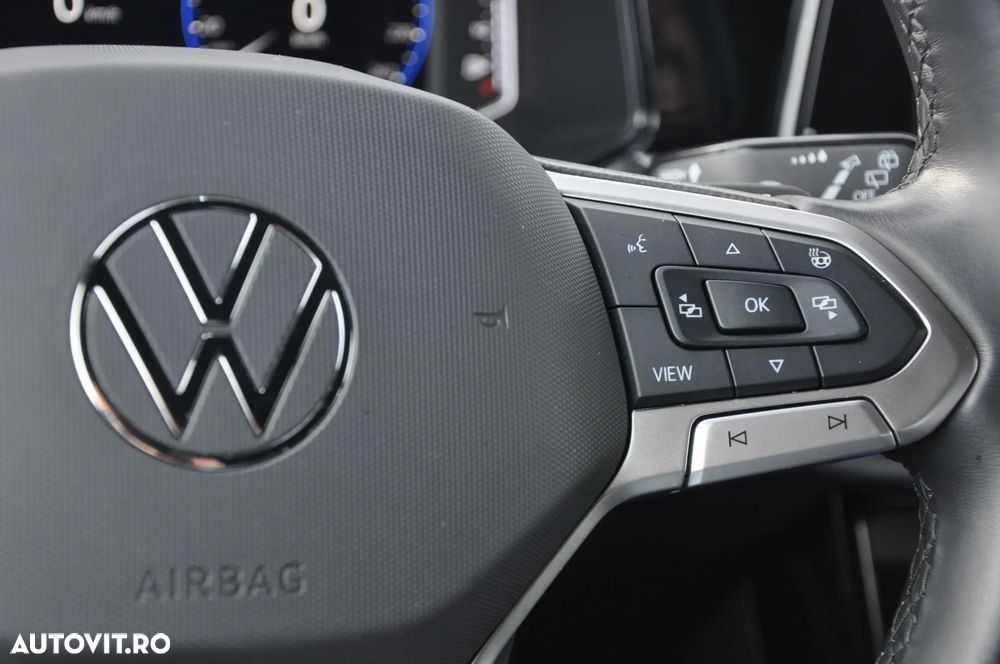Volkswagen T-Roc - 19
