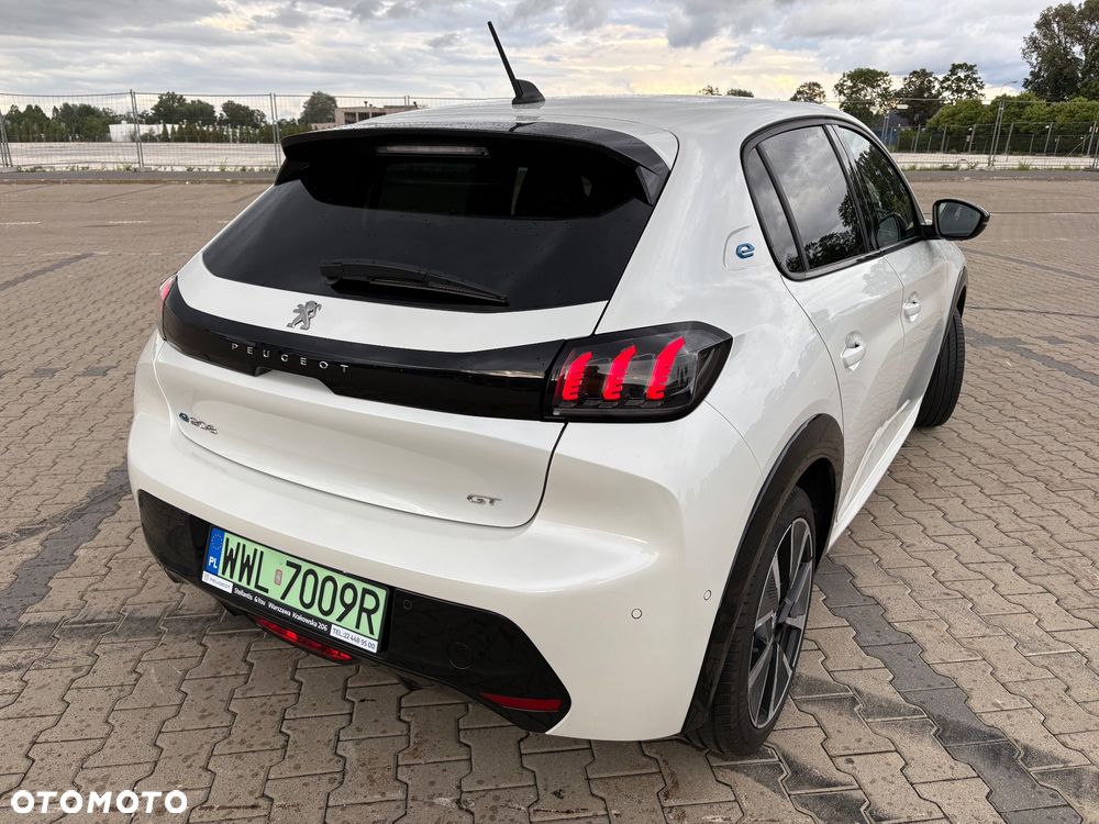 Peugeot 208 GT - 8