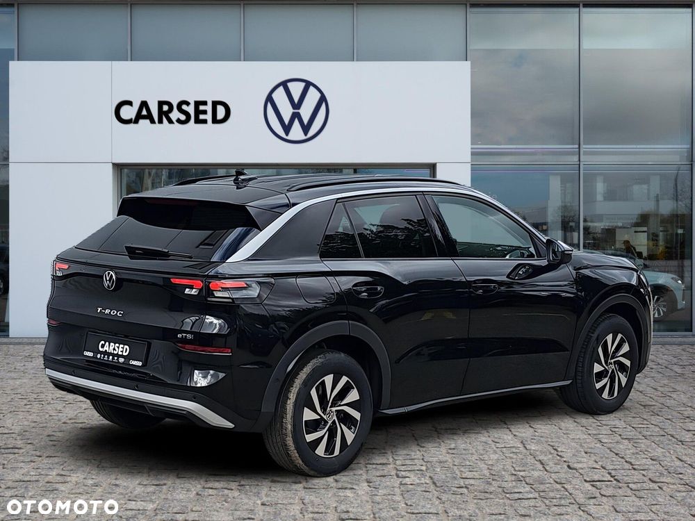 Volkswagen T-Roc - 8