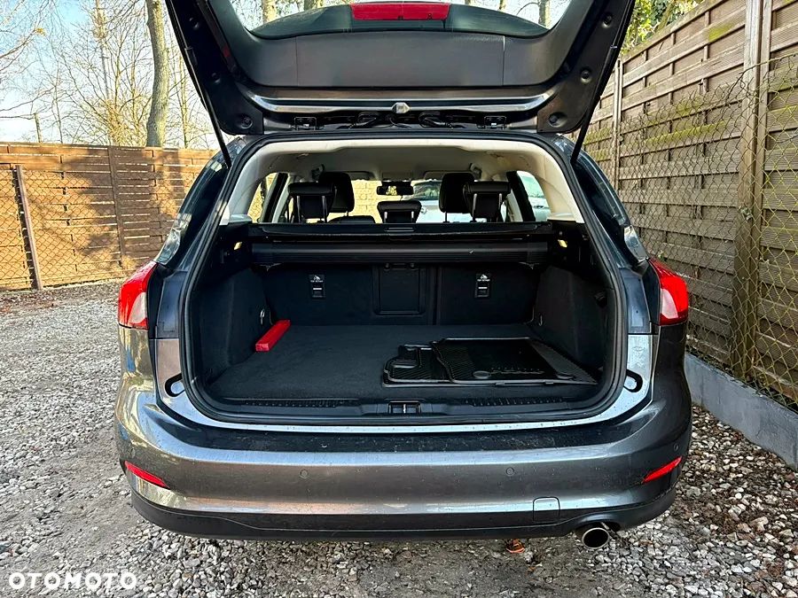 Ford Focus 1.5 EcoBlue Start-Stopp-System COOL&CONNECT - 8