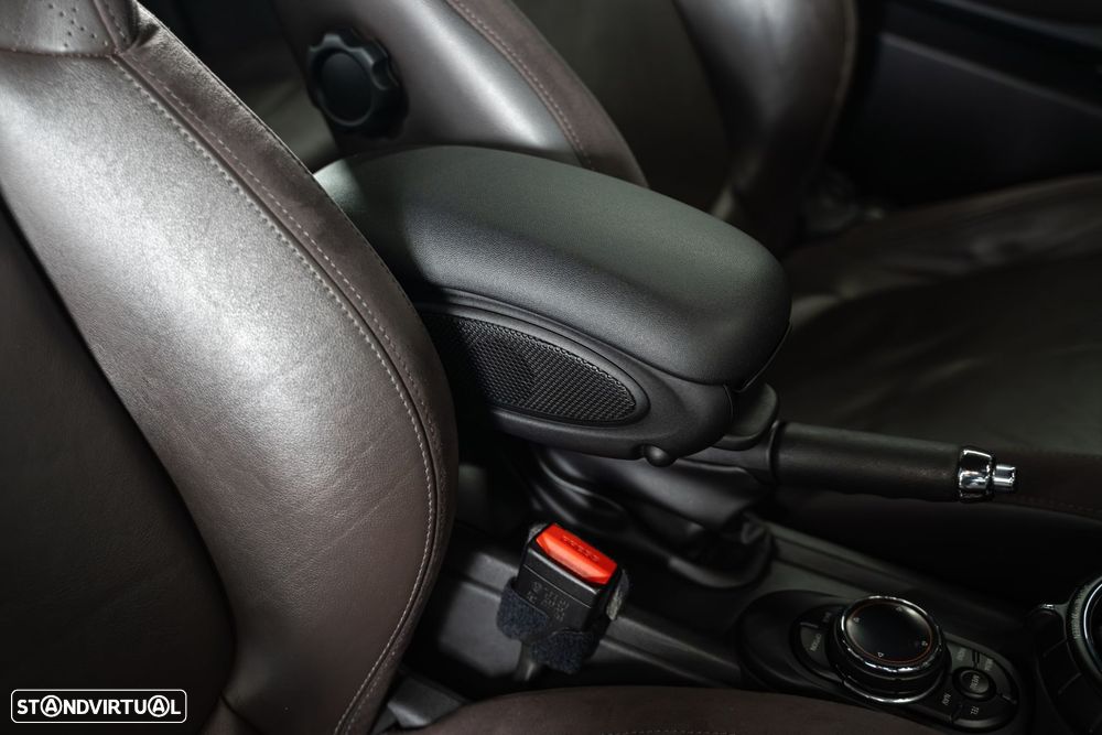 MINI 3 Portas Cooper D - 43