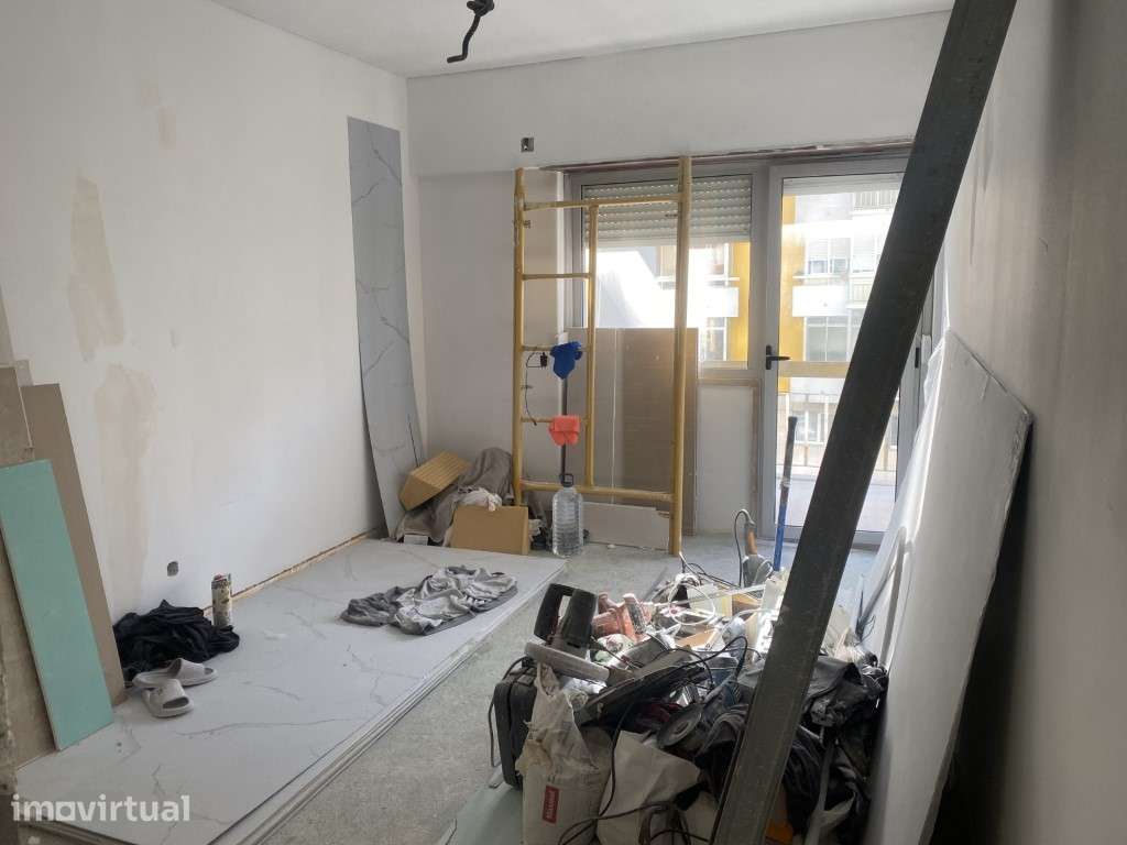 T2 Remodelado com Arrecadação | Figueirinha - Grande imagem: 3/8