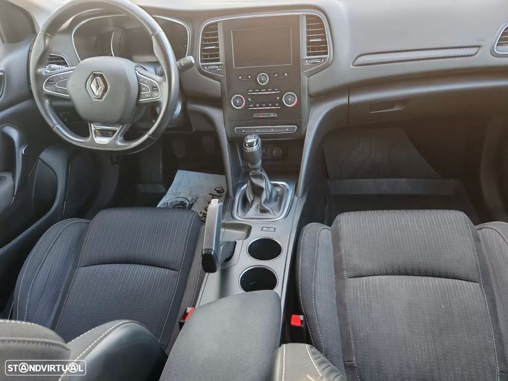 Renault Mégane Sport Tourer - 17
