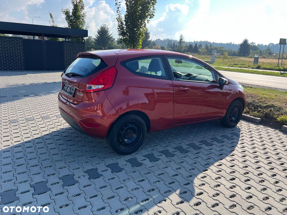 Ford Fiesta - 9