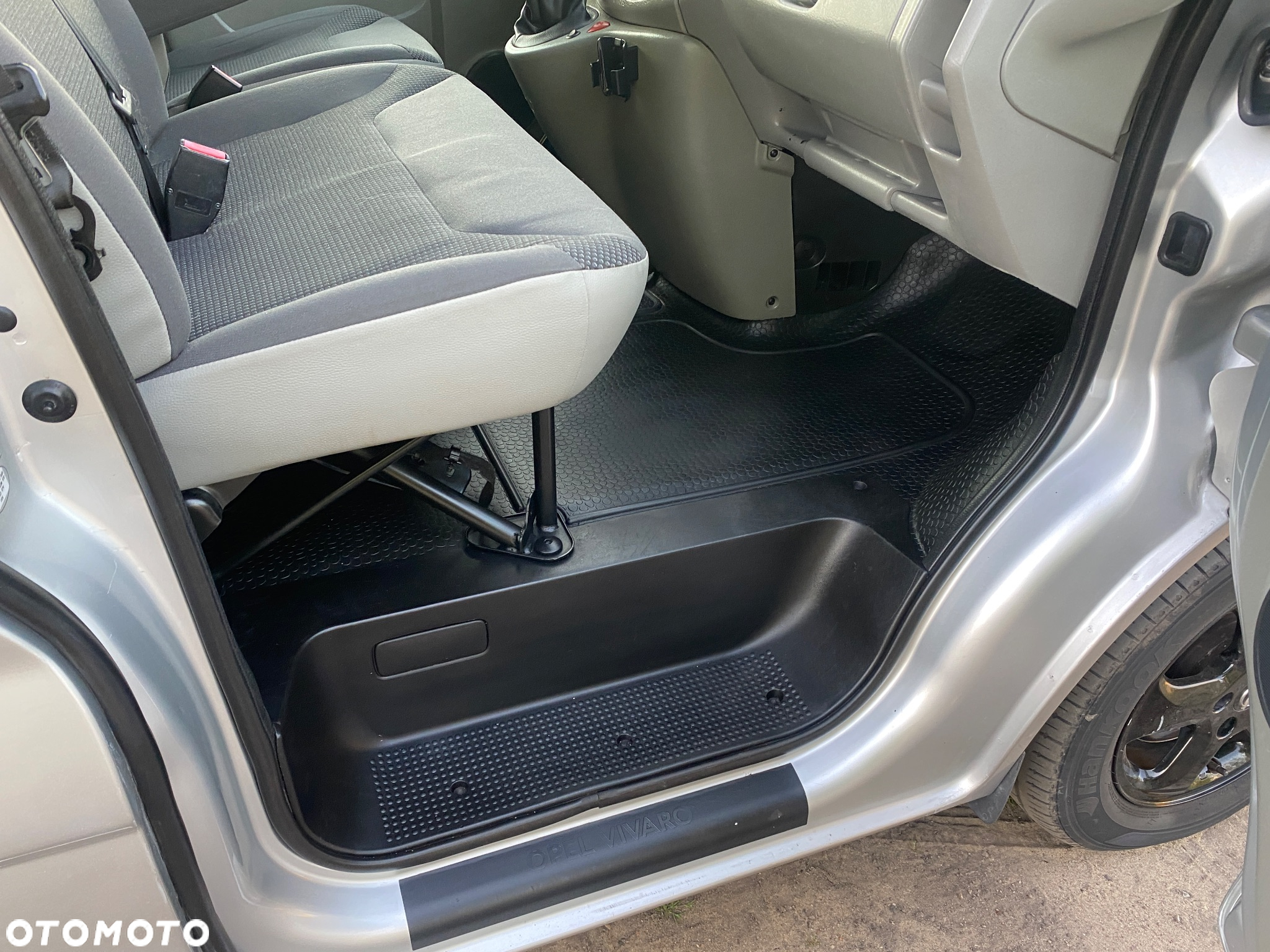 Opel VIVARO - 25