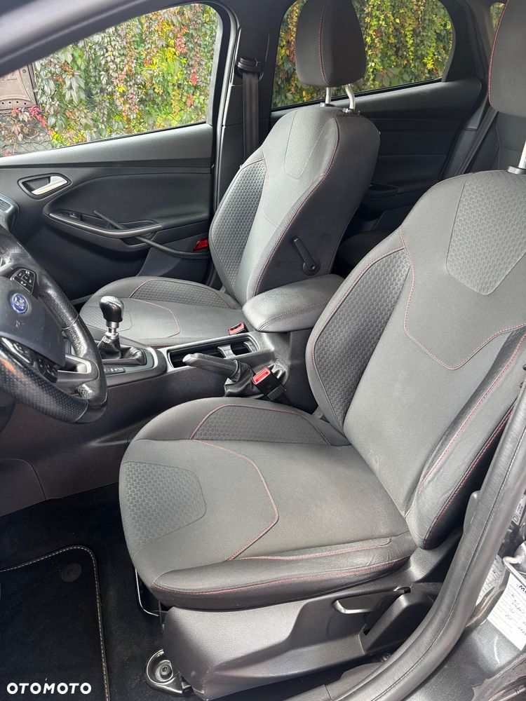 Ford Focus 1.0 EcoBoost ST-Line ASS - 11
