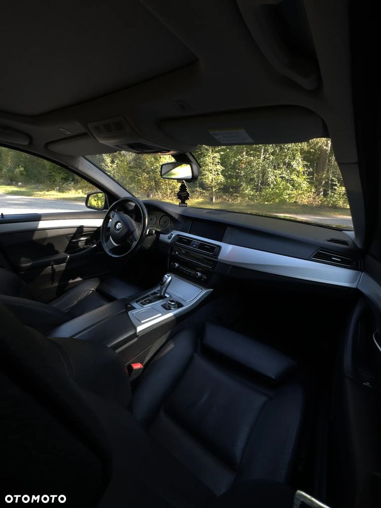 BMW Seria 5 520d - 5