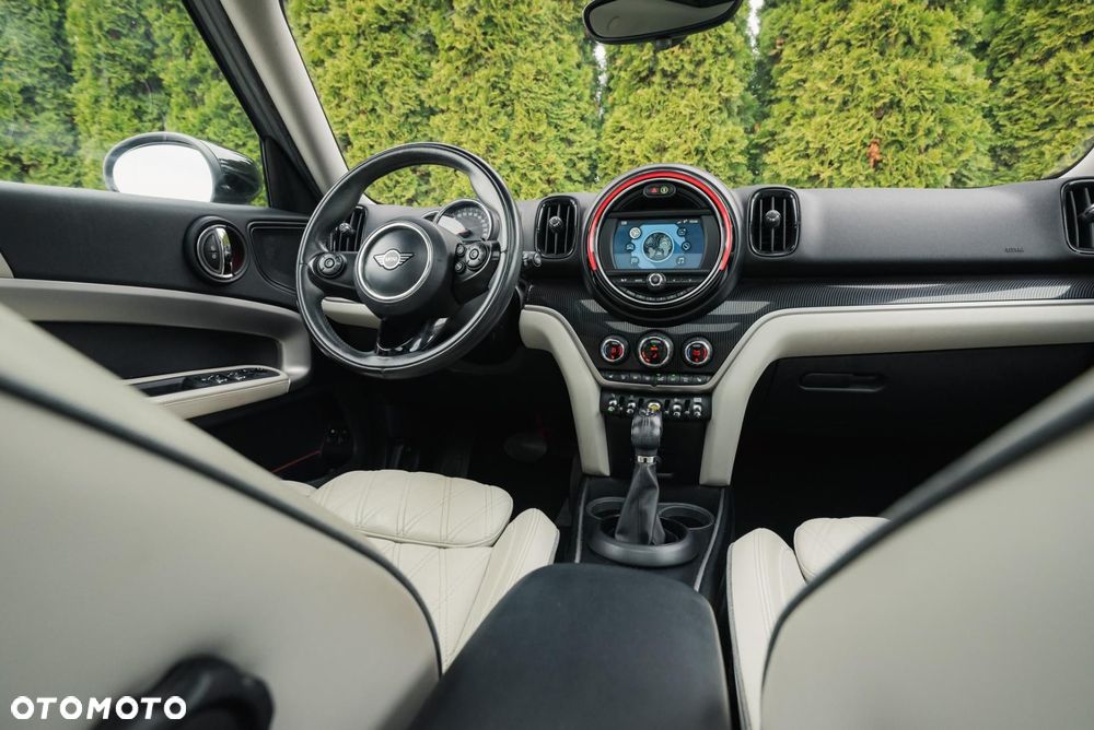 MINI Countryman - 16