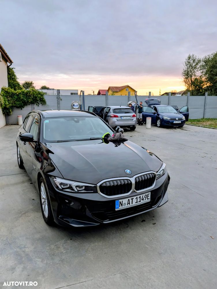 BMW Seria 3 320e Aut. Advantage - 1