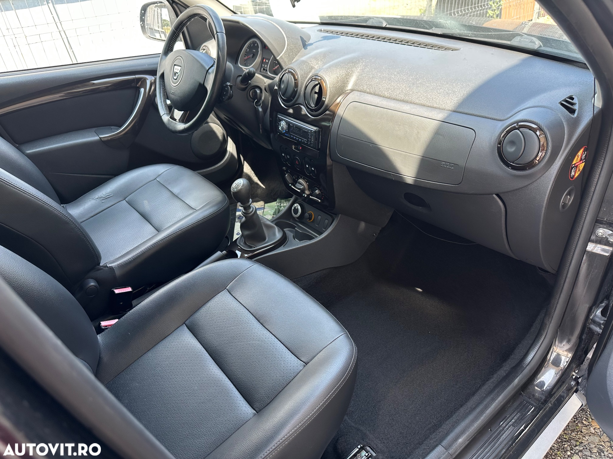 Dacia Duster 1.6 4x4 Prestige - 13