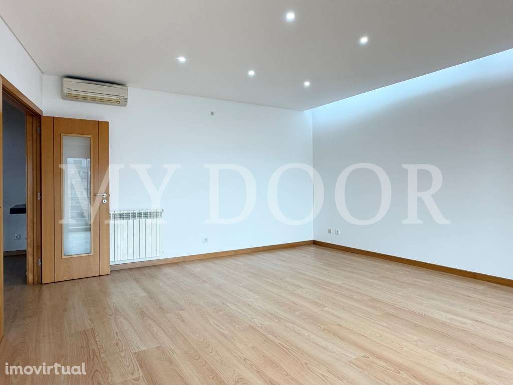 Apartamento T3 - Urb. Colinas do Cruzeiro - Excelente oportunidade - Grande imagem: 3/43