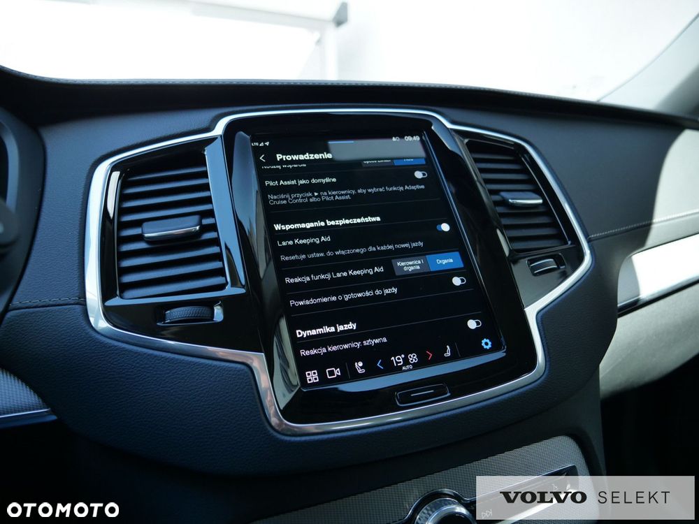 Volvo XC 90 - 30