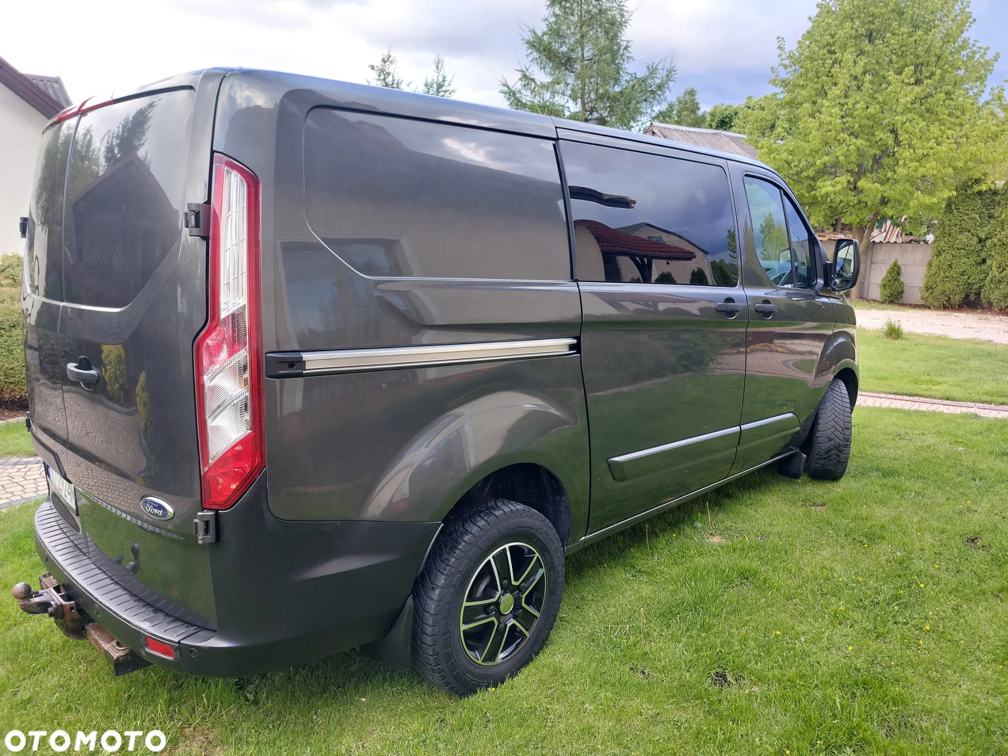Ford Custom - 6