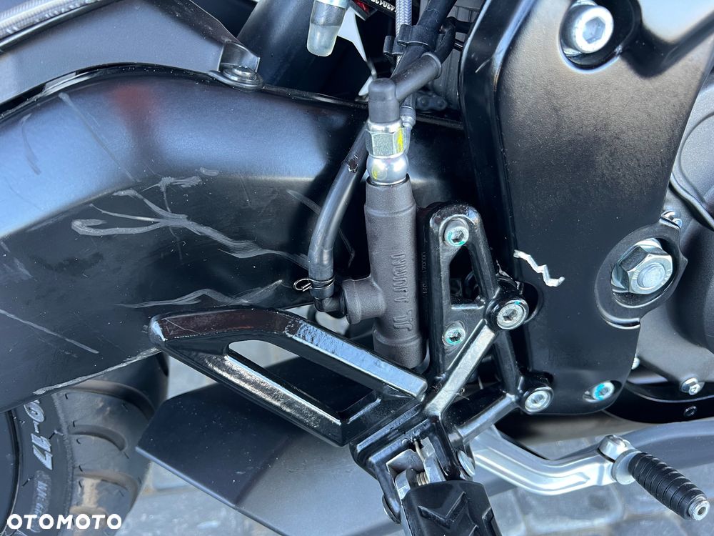 Aprilia Tuono - 9