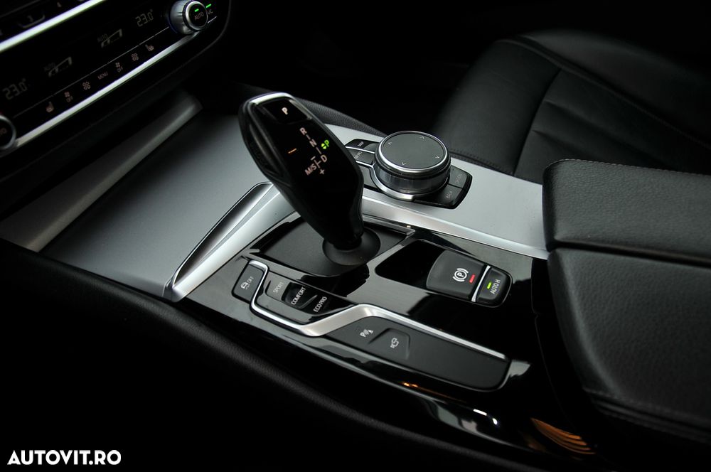 BMW Seria 5 525d AT - 20