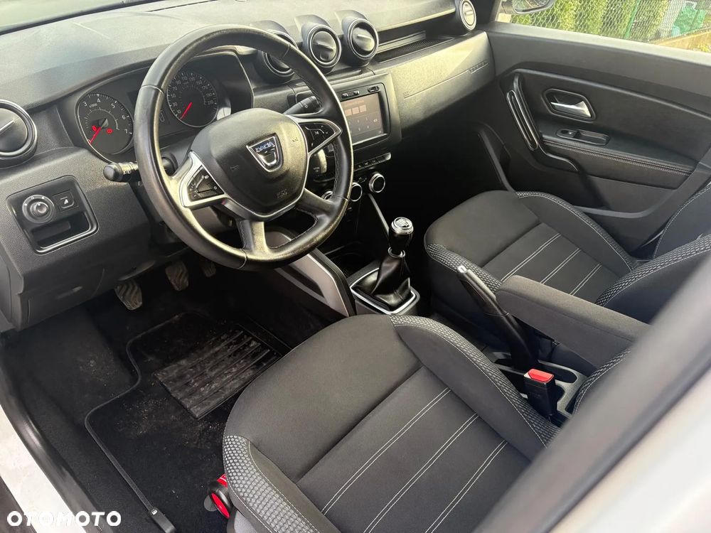 Dacia Duster 1.2 TCe Celebration S&S EU6 - 21