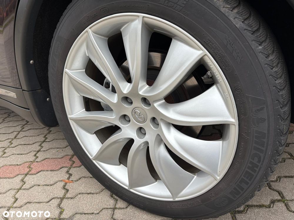 Infiniti FX FX30d S - 6