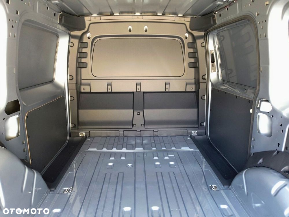 Volkswagen Caddy Cargo Maxi silnik: 2,0 l TDI EU6 SCR 102 KM / skrzynia biegów: manualna 6-biegowa rozstaw osi: 2970 mm - 8