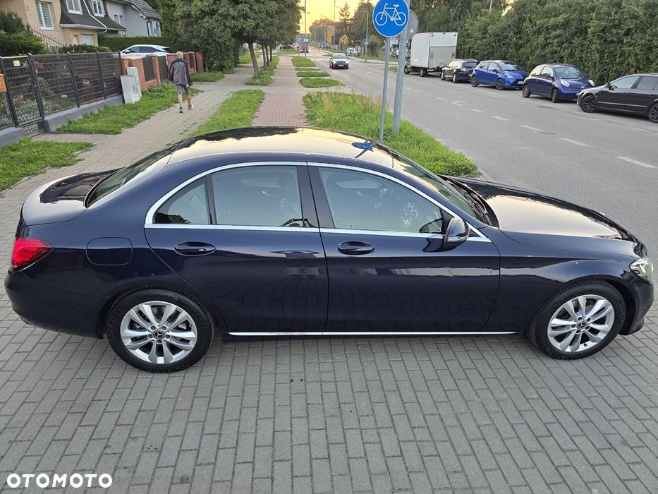 Mercedes-Benz Klasa C 220 d 9G-TRONIC - 19