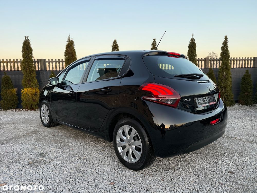 Peugeot 208 - 7