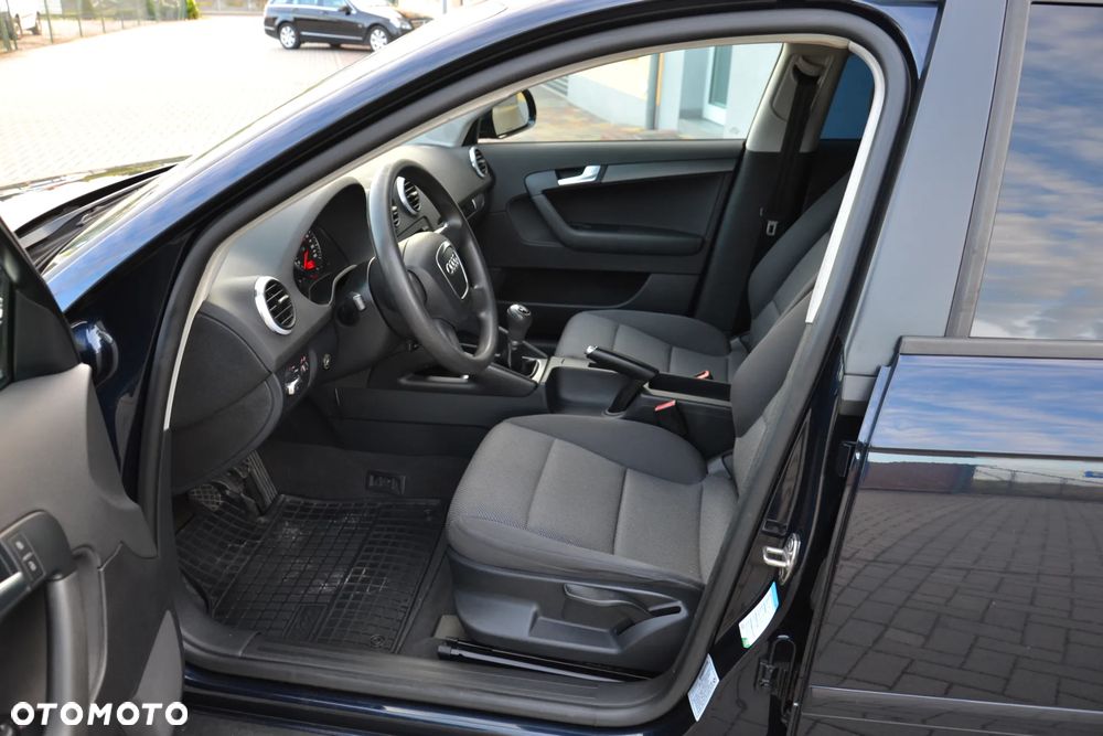 Audi A3 Sportback 1.4 TFSI Attraction - 17