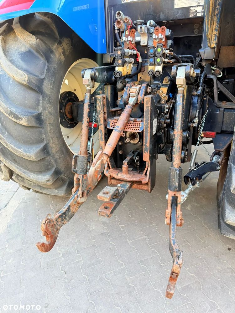 New Holland T7060 - 10
