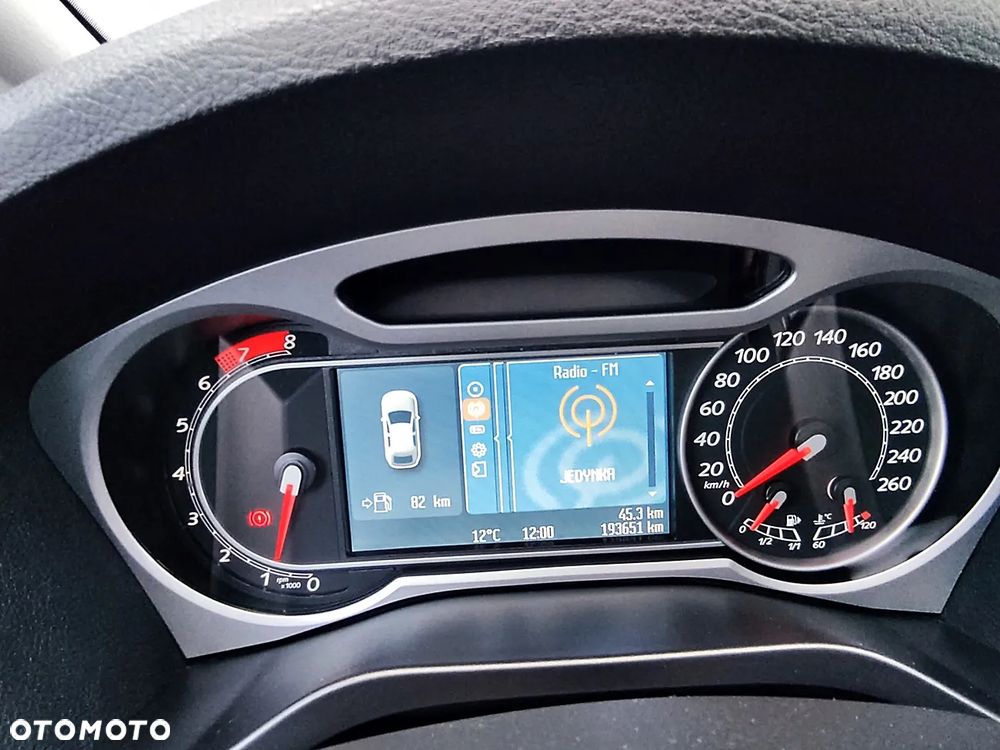 Ford S-Max 2.0 FF Titanium - 22