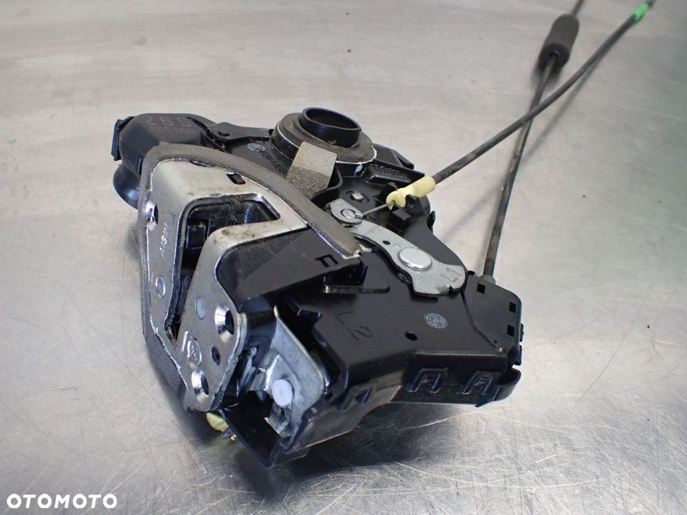 ZAMEK LEWY PRZÓD DRZWI SUZUKI GRAND VITARA II 1.9  6051100 - 7