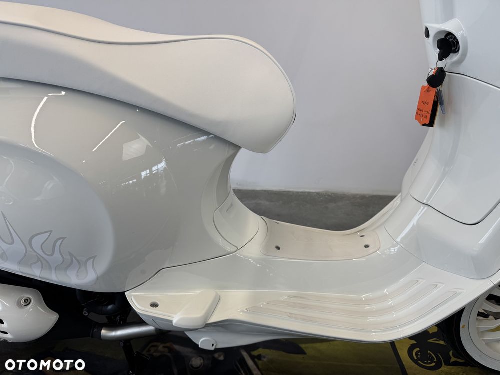 Piaggio Vespa - 14
