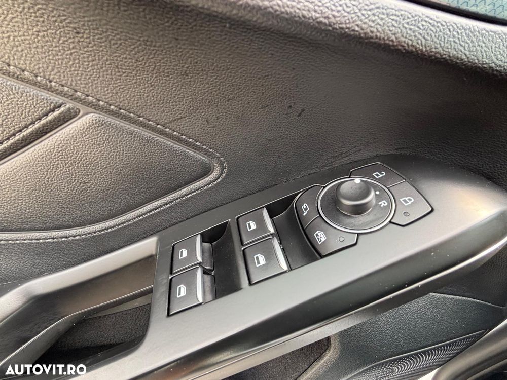 Ford Focus 1.5 EcoBlue Active - 11