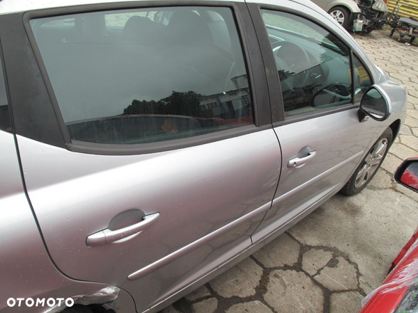 DRZWI PRAWE tyl kombi PEUGEOT 207 ezrc