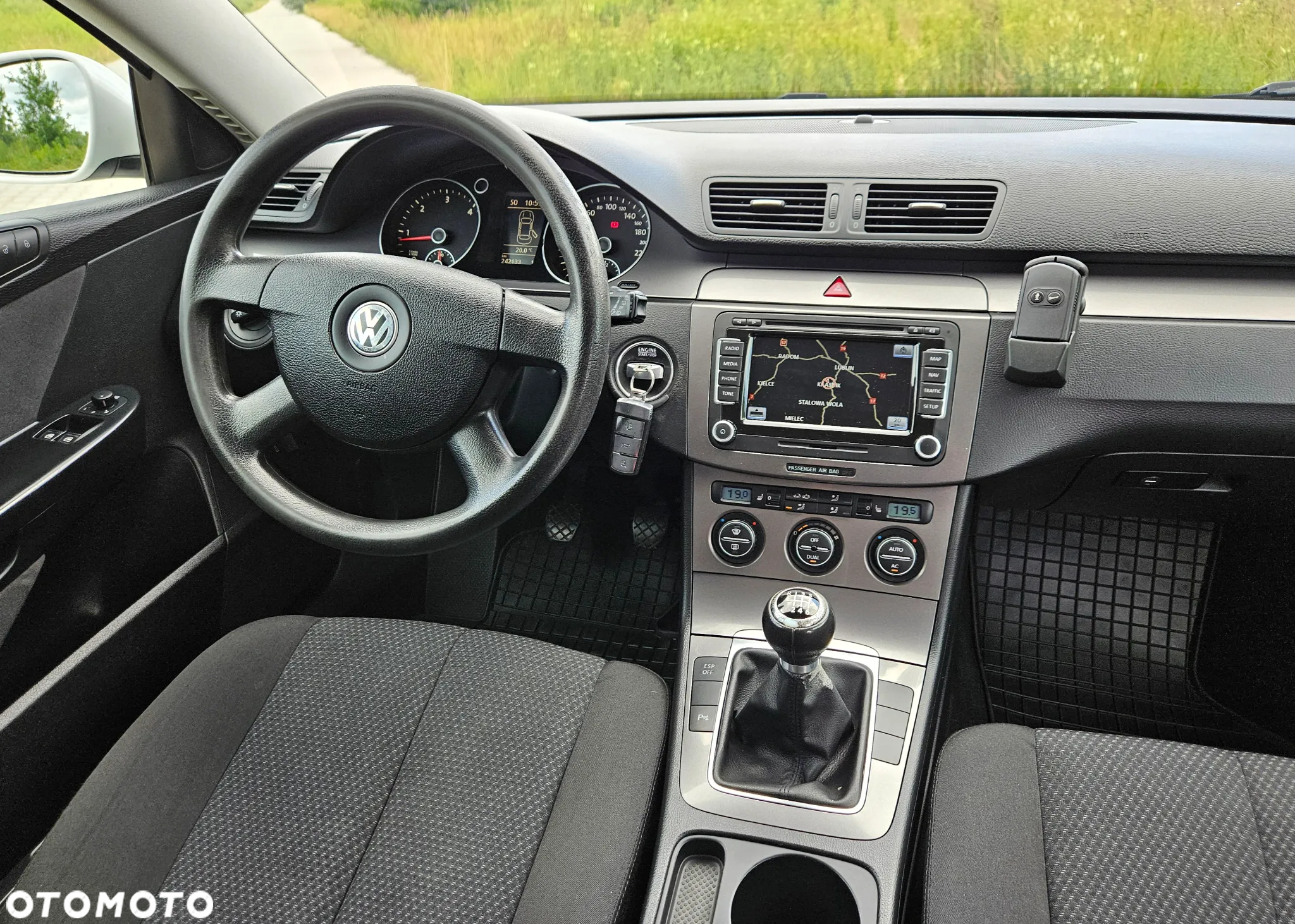 Volkswagen Passat Variant 2.0 TDI Trendline - 14