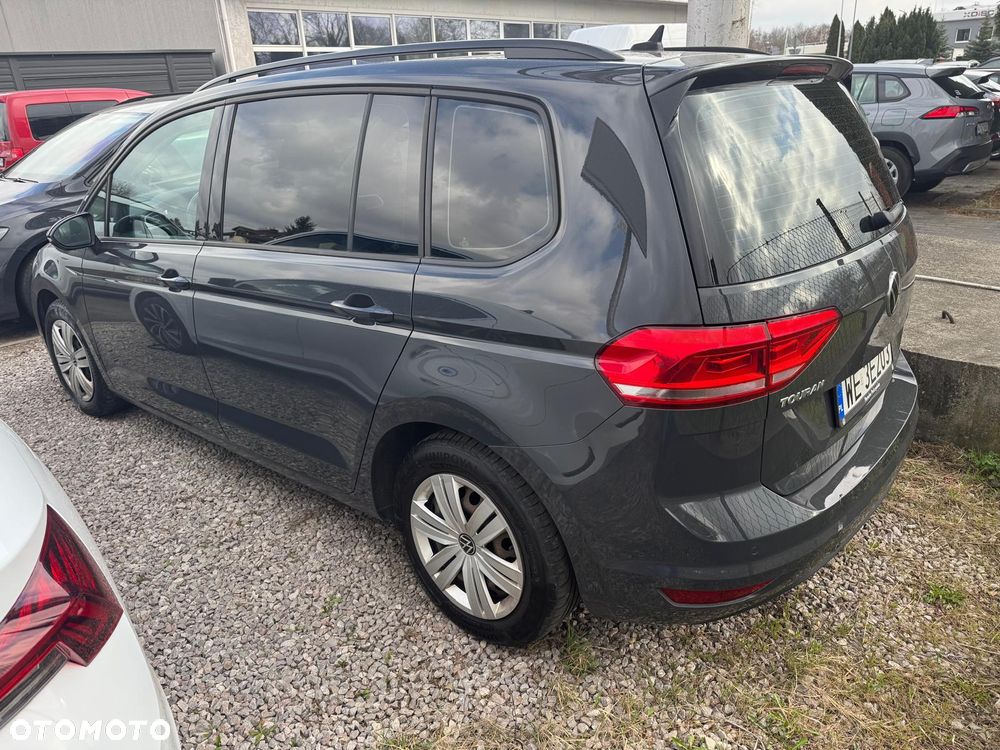 Volkswagen Touran 1.5 TSI EVO Trendline - 4