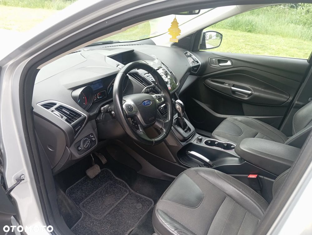 Ford Kuga 2.0 TDCi 4x4 Titanium - 9