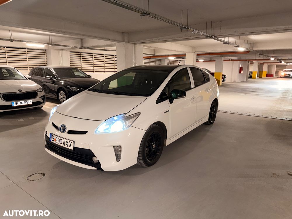 Toyota Prius (Hybrid) Luna - 1