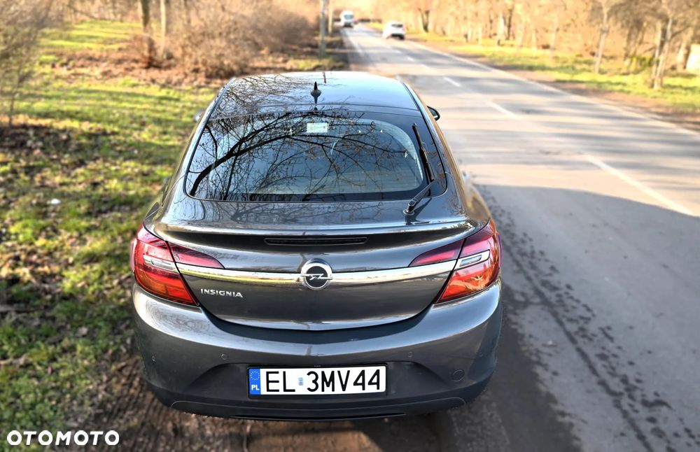 Opel Insignia - 18