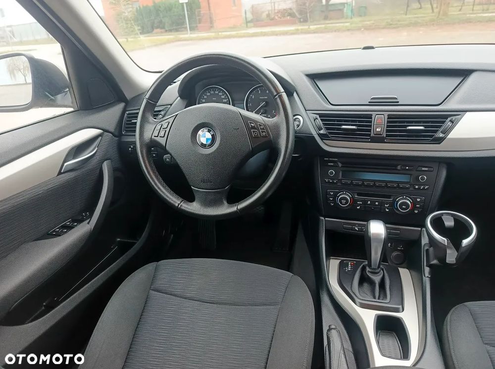 BMW X1 sDrive18i Sport Line - 22