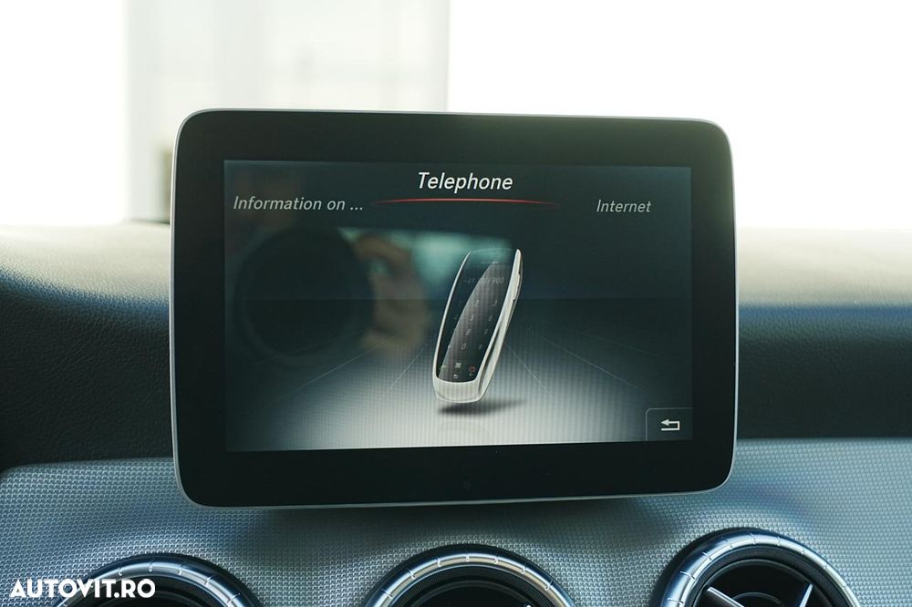 Mercedes-Benz CLA 200 d 7G-DCT Urban - 24