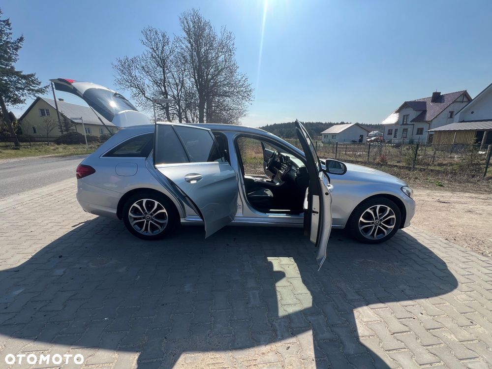 Mercedes-Benz Klasa C 180 (BlueTEC) d Avantgarde - 25