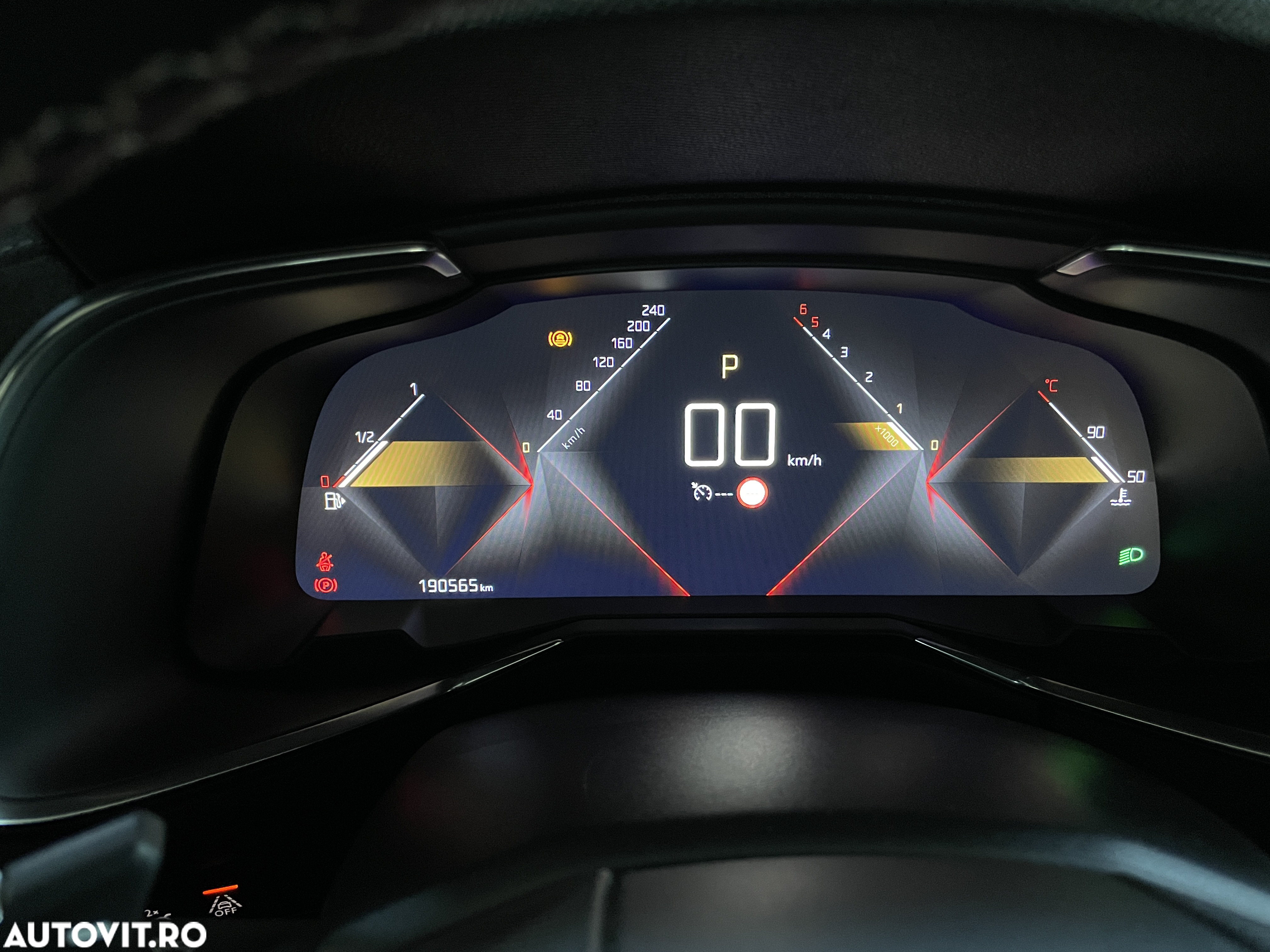 DS Automobiles DS 7 Crossback - 30