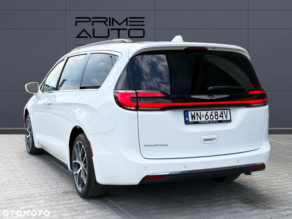 Chrysler Pacifica - 5