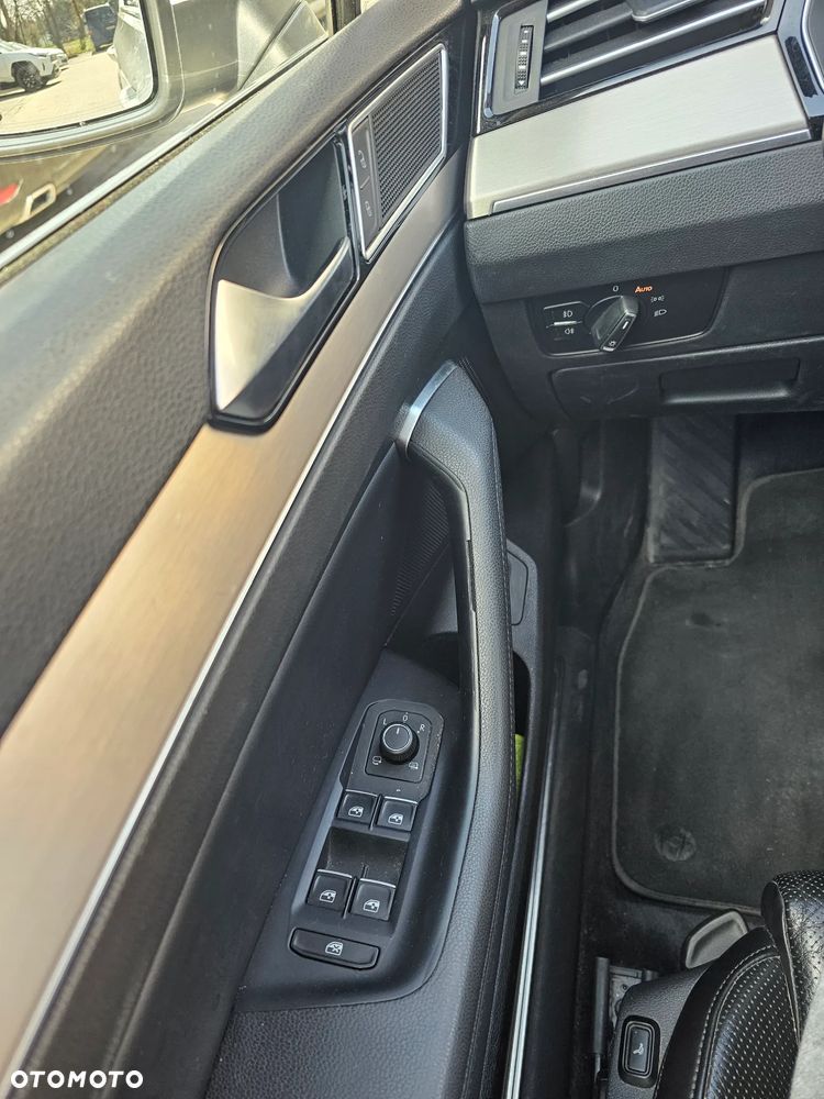 Volkswagen Passat 2.0 TDI BMT Highline DSG - 24