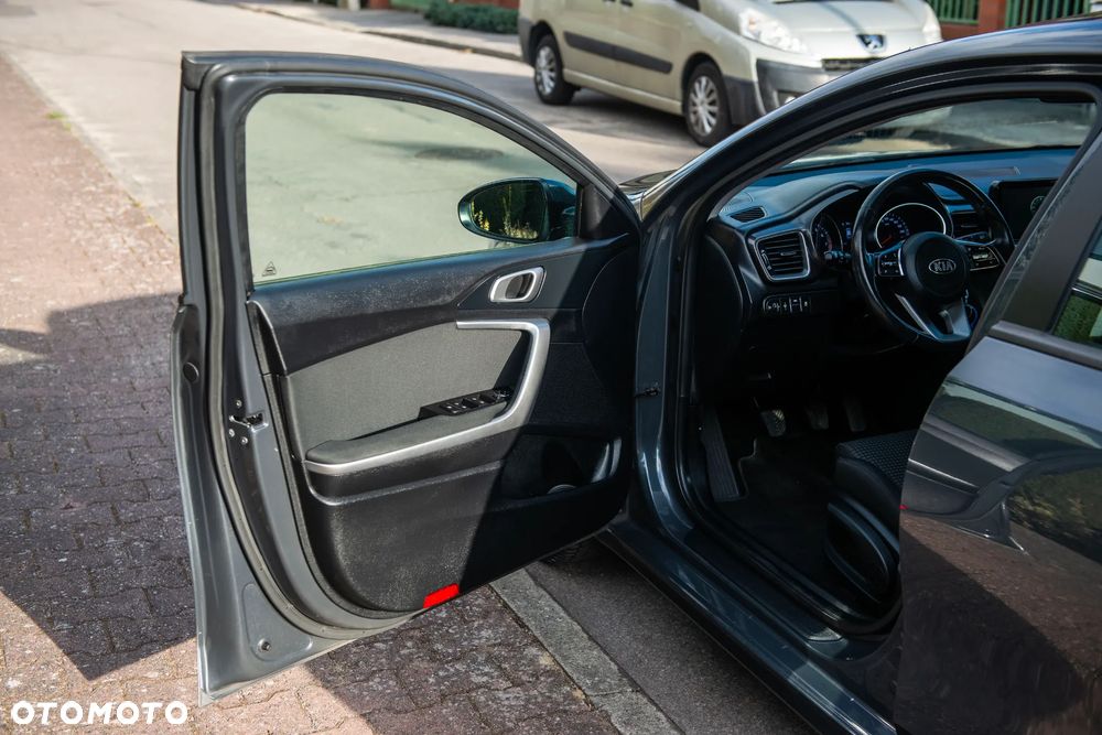 Kia Ceed 1.4 Business Line - 17
