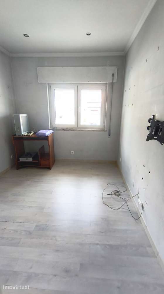 Apartamento T1 R/C cozinha Equipada - Grande imagem: 5/12