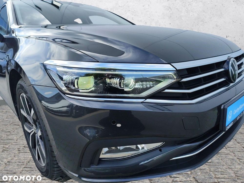 Volkswagen Passat - 33